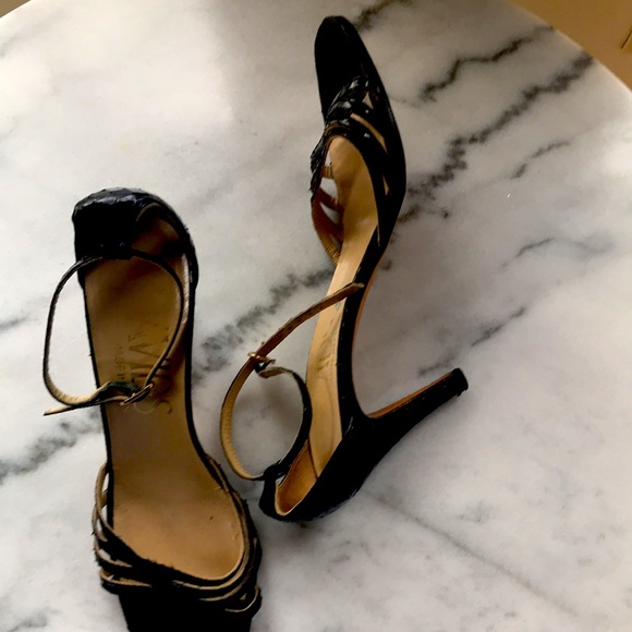 Beautiful, and ultra feminine. Purchased at David’s on Bloor. Size 6.5 - Picture 3 of 5